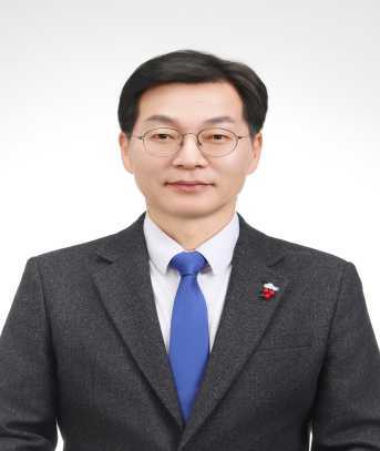 김중남