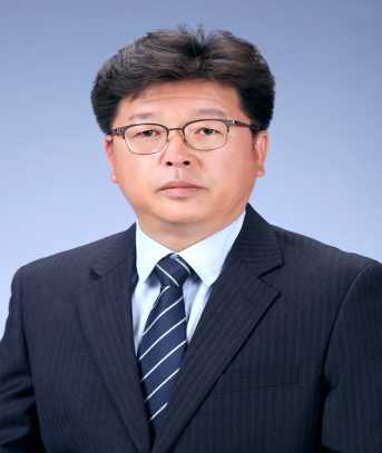 오창근