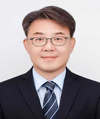 이수현