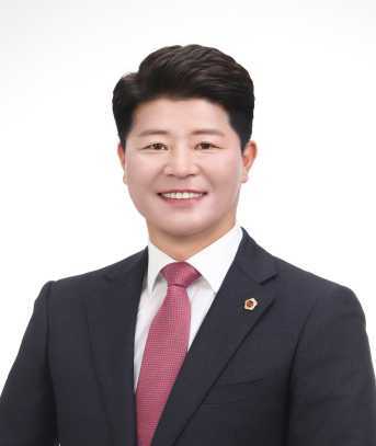 박호균